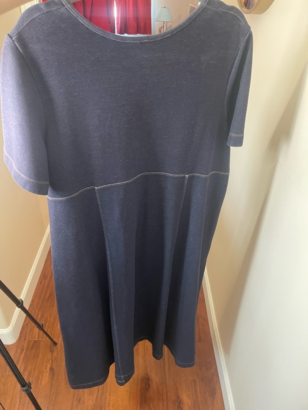 Classic Navy Short-Sleeve A-Line Dress - Picture 4 of 8